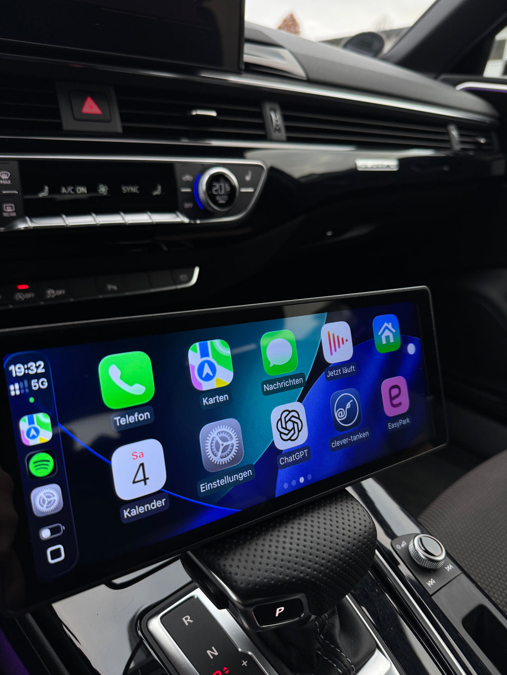 10,2” Smart Display – Apple CarPlay & Android Auto | Universal für jedes Auto | Plug & Play